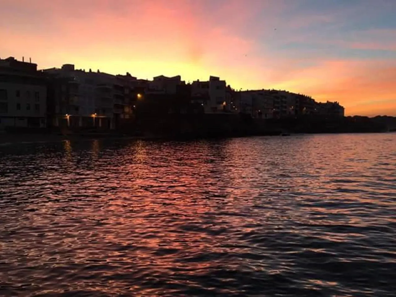 Apartamentos Els Pescadors L' Escala 0*,  스페인